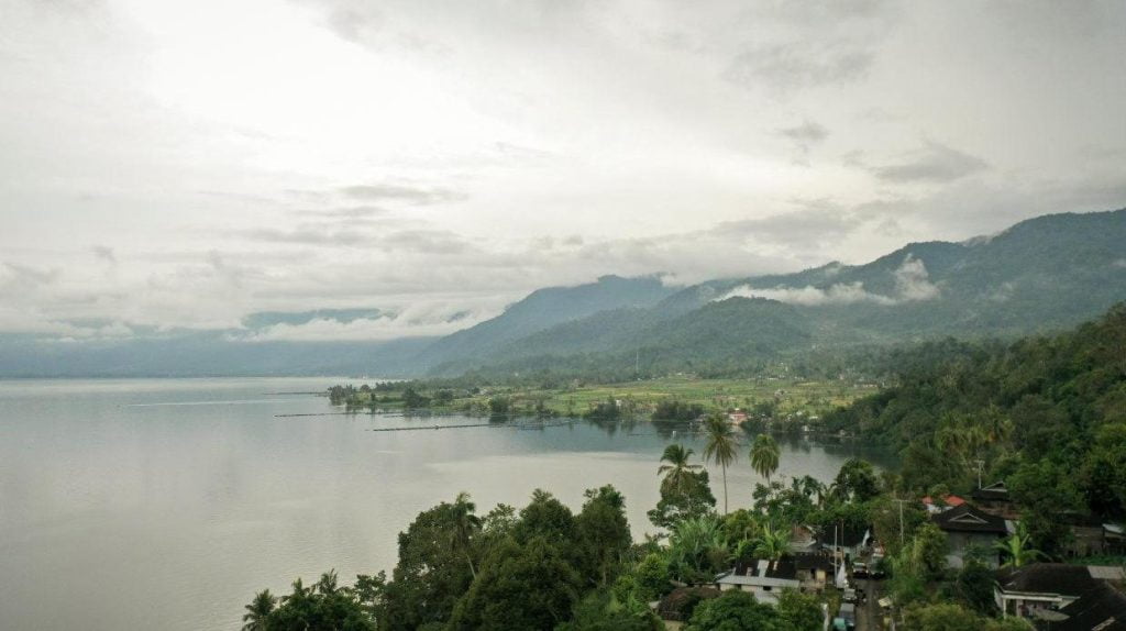 Indahnya Danau Maninjau
